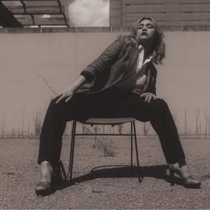 Meet your Posher, Phoebe